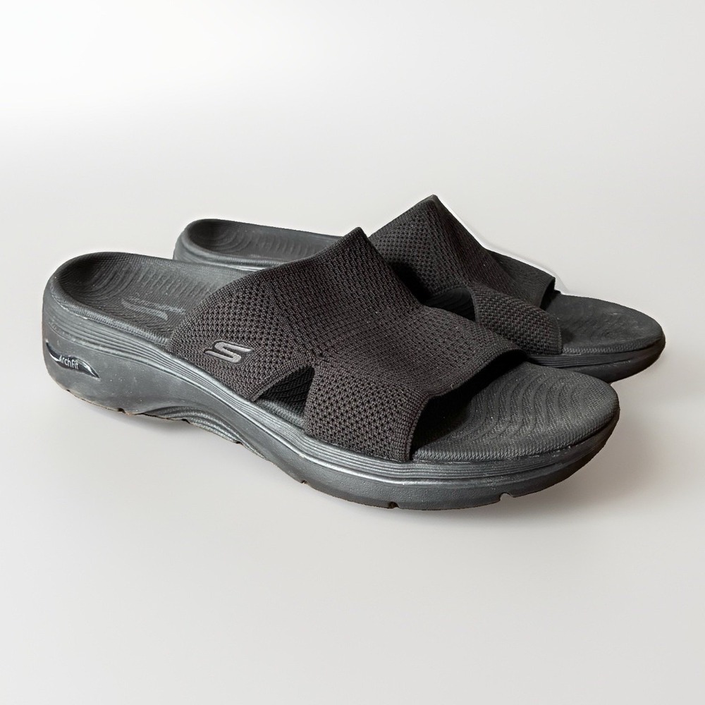 Skechers GO WALK Arch Fit 2.0 Black Dakota Slide Slip On Sandals Womens 11